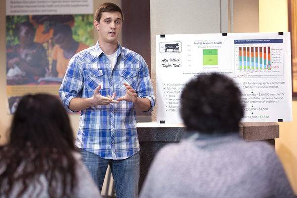 College-level pitch contest draws startup ideas from all corners